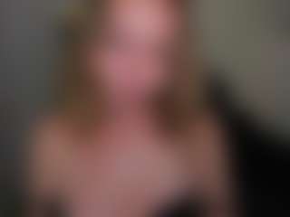 VivienVance18's Live Sex Cam Show
