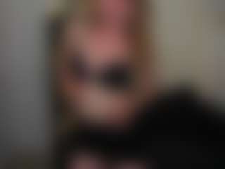 VivienVance18's Live Sex Cam Show