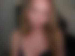 VivienVance18's Live Sex Cam Show