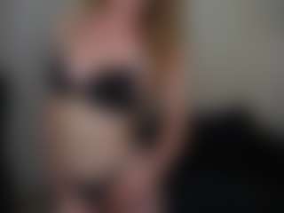 VivienVance18's Live Sex Cam Show