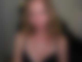 VivienVance18's Live Sex Cam Show
