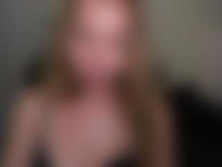 VivienVance18's Live Sex Cam Show