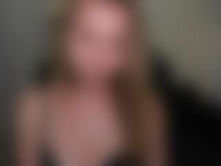 VivienVance18's Live Sex Cam Show