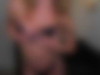 VivienVance18's Live Sex Cam Show