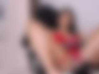 AylinLove's Live Sex Cam Show