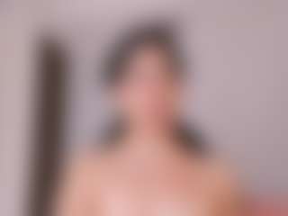 AylinLove's Live Sex Cam Show
