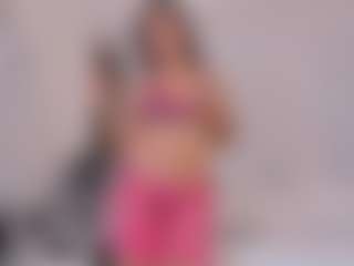 AylinLove's Live Sex Cam Show