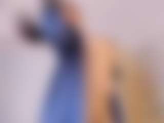AylinLove's Live Sex Cam Show