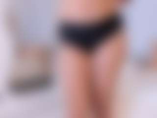 AylinLove's Live Sex Cam Show