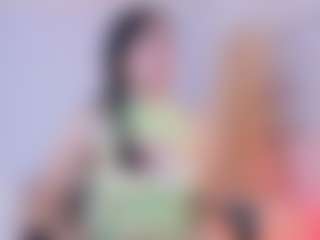 AylinLove's Live Sex Cam Show