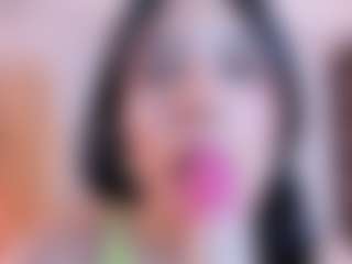 AylinLove's Live Sex Cam Show
