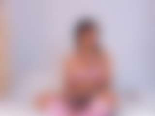 AylinLove's Live Sex Cam Show