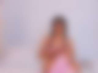 AylinLove's Live Sex Cam Show