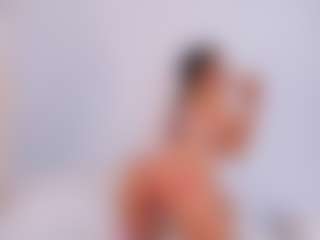 AylinLove's Live Sex Cam Show