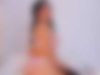 AylinLove's Live Sex Cam Show