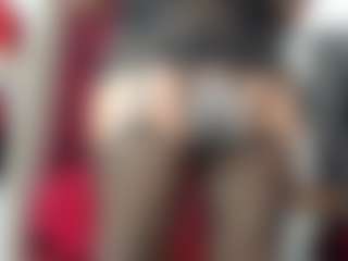 Live cam show with Bianca-Antonelli - Black Hair on Dolls Live