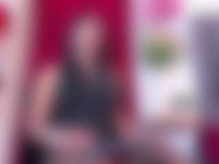 Live cam show with Bianca-Antonelli - Black Hair on SmokeAndPoke
