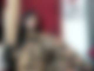 Live cam show with Bianca-Antonelli - Average on luckytryst.com