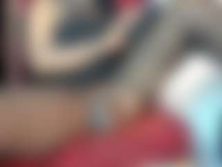 Live cam show with Bianca-Antonelli - Black on TeamSkeetLive