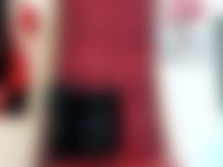 Live cam show with Bianca-Antonelli - Smoking on Camversity