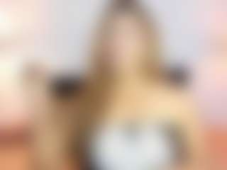 Live cam show with Brenda - Nipple Piercings on Pornisteam.com