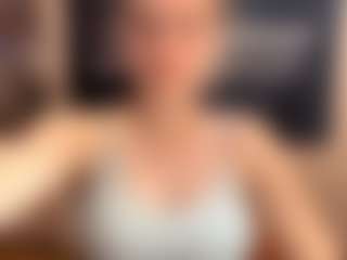Live cam show with CodiMckone - Upskirt on Dolls Live
