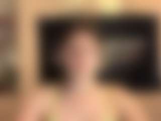 Live cam show with CodiMckone - Athletic on CamwithHer