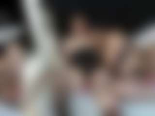 Iris-bloom69's Live Sex Cam Show