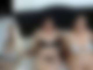 Iris-bloom69's Live Sex Cam Show