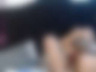 Iris-bloom69's Live Sex Cam Show