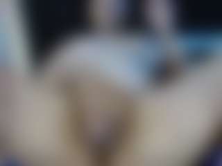 Iris-bloom69's Live Sex Cam Show