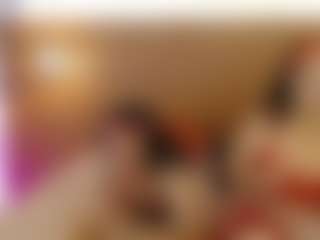 Live cam show with Iris-bloom69 - Striptease on Camsoda