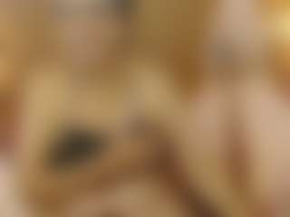 Iris-bloom69's Live Sex Cam Show