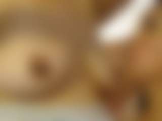 Iris-bloom69's Live Sex Cam Show