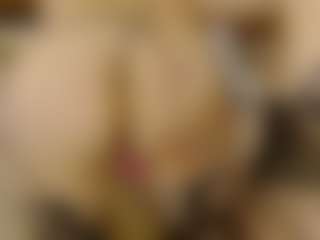 Iris-bloom69's Live Sex Cam Show
