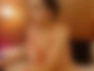 Live cam show with Iris-bloom69 - Lovense on Camsoda