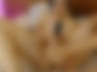 Live cam show with Iris-bloom69 - Brown Eyes on Pornisteam.com