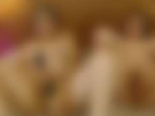 Live cam show with Iris-bloom69 - Middle Aged on eurowanks.com