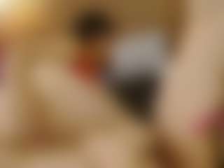 Live cam show with Iris-bloom69 - Natural on Camsoda