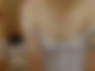 Iris-bloom69's Live Sex Cam Show