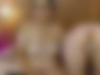 Live cam show with Iris-bloom69 - Twerk on Camsoda