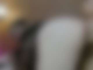 Live cam show with Iris-bloom69 - Deepthroat on Camsoda