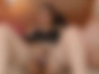 Iris-bloom69's Live Sex Cam Show