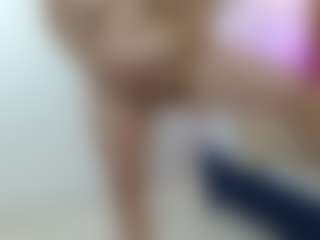 Live cam show with Iris-bloom69 - Ahegao on Milfs Live