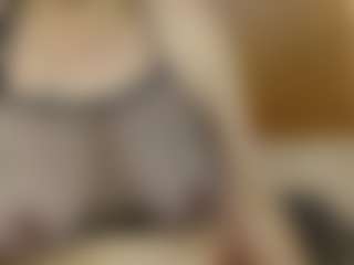 Iris-bloom69's Live Sex Cam Show