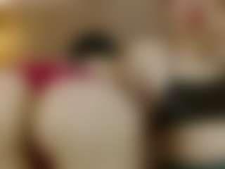 Live cam show with Iris-bloom69 - Dildo on Soda Cam