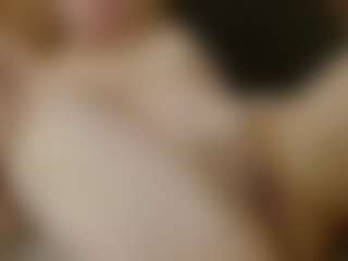 Live cam show with Iris-bloom69 - Striptease on Camsoda