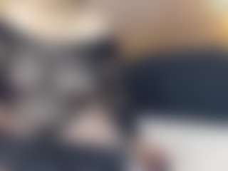 Live cam show with Iris-bloom69 - Twerk on parknlotfishbdy