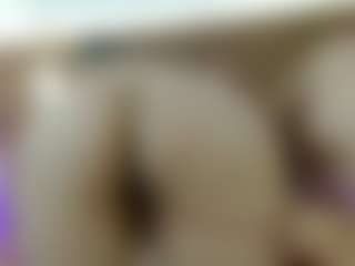 Live cam show with Iris-bloom69 - Striptease on Camsoda