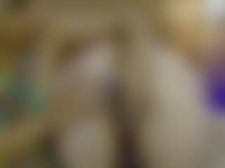 Live cam show with Iris-bloom69 - Lovense on CamClone